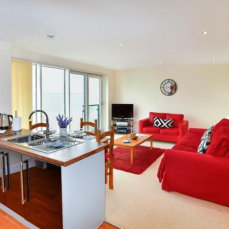 Meridian Quay Apartments, By Jsw Short Stay Свонсі Екстер'єр фото
